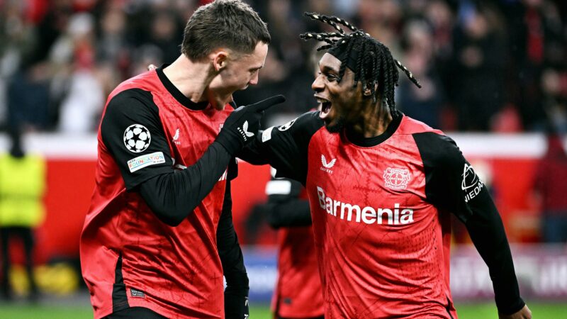 Schon ab nächster Saison: Bayer Leverkusen nennt neuen Ausrüster – Frimpong präsentiert Mantel