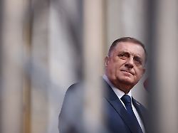 Neue Unruhen befürchtet: Bosnischer Serben-Führer Dodik muss in Haft