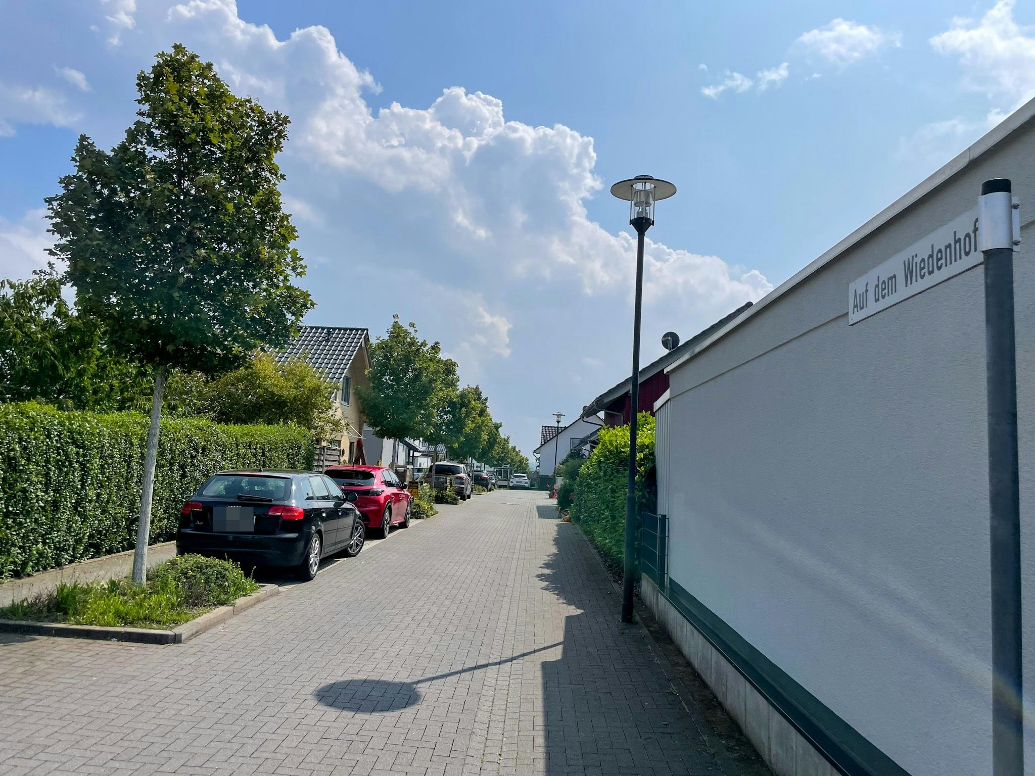 Auf dem Wiedenhof: Leichlinger beklagt sich über schnelle Elterntaxis in Witzhelden