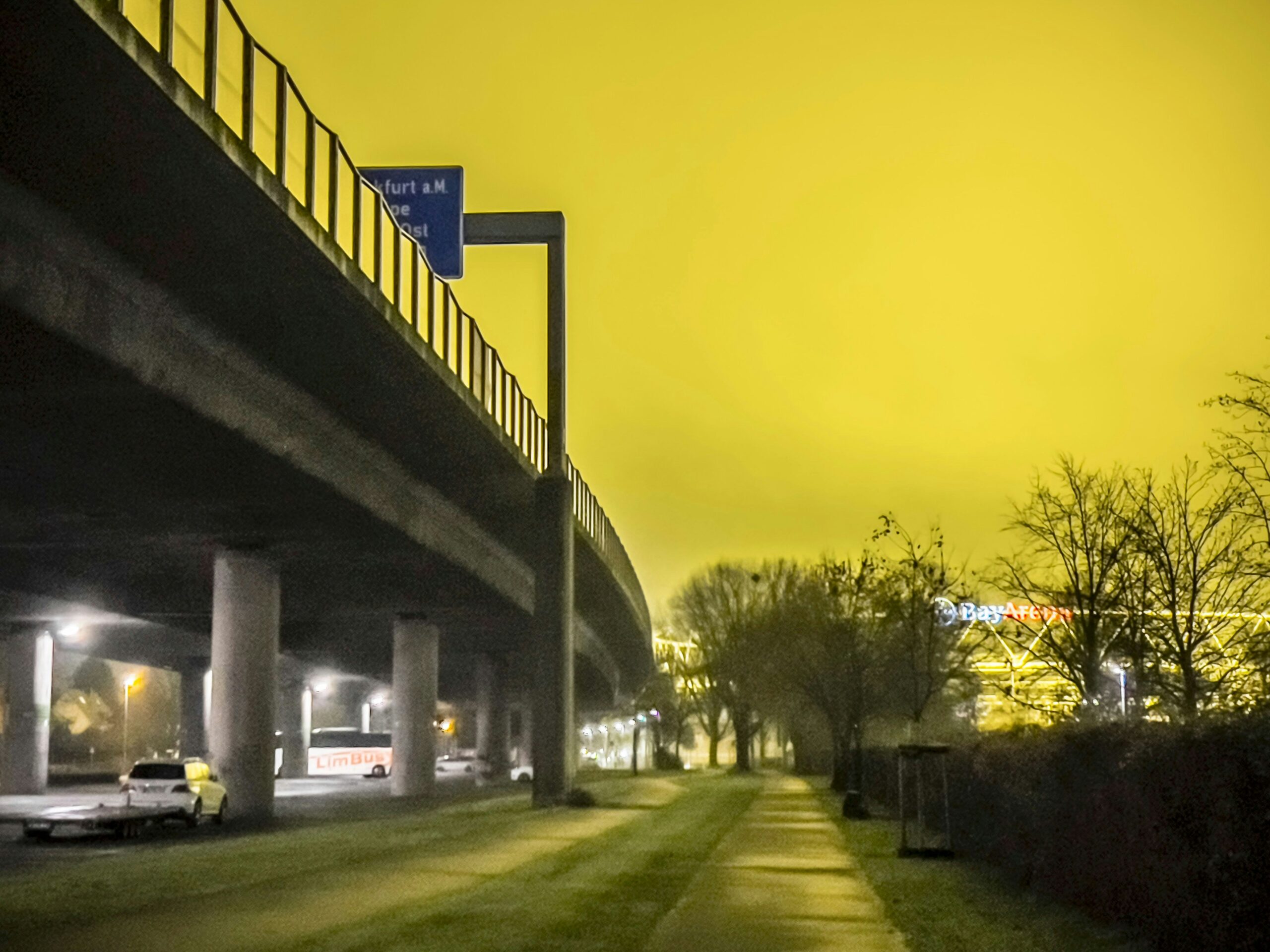 Kommentar zu Bayer-04-Parkplätzen: Die Stadt Leverkusen muss Herr im eigenen Haus bleiben