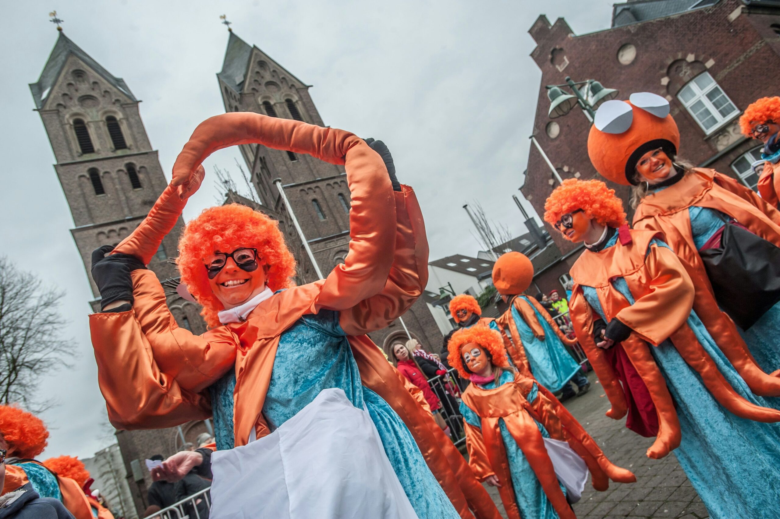 Weiberfastnacht bis Veilchendienstag: Das ist in Leverkusen und Umgebung über die Karnevalstage los