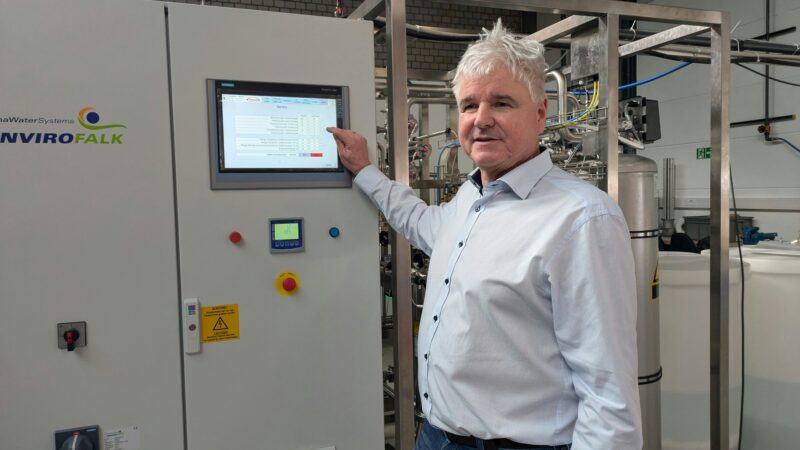 Jubiläum: Leverkusener Unternehmen beliefert Pharmabranche der Region mit reinstem Wasser