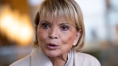 Uschi Glas: Schauspielerin erhält Morddrohungen wegen Engagement gegen Judenhass