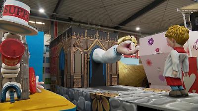 Mottowagen im Kölner Karneval sorgt für Kritik