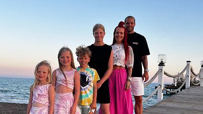 Krebs-Schock für Hamburg-Ikone Dennis Diekmeier und Frau Dana: Tochter Delani (14) hat Metastasen