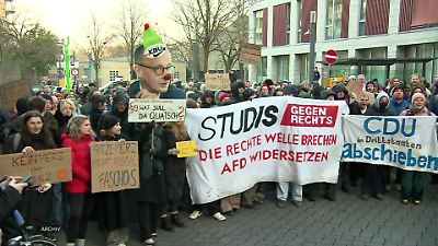 Wie viel Steuergeld fließt an NGOs? CDU und CSU fordern Transparenz