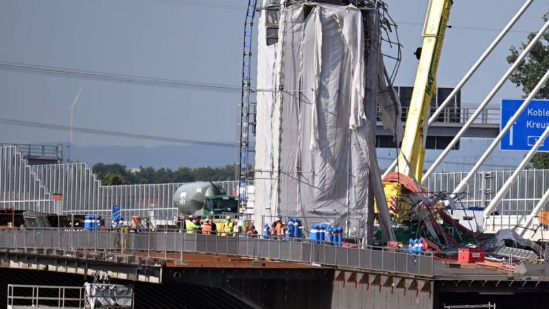 Arbeiter war getötet worden: Unfall Leverkusener Brücke – Ermittlungsverfahren gegen sechs Beschuldigte