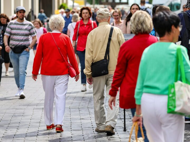 Leverkusener mit Ratgeber: „Parkbank? Das widerspricht dem Bild der meisten Rentner“