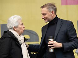 „Gehört in die Hand Jüngerer“: Strack-Zimmermann will nicht FDP-Spitze übernehmen