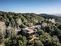 „Sehr wichtiges Beweisstück“: Pillendose aus Haus von Gene Hackman im Fokus der Ermittler