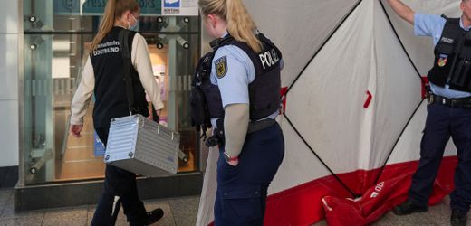 Dortmund: Mann sticht Fahrkartenverkäufer nach mutmaßlichen Streit um Busticket nieder