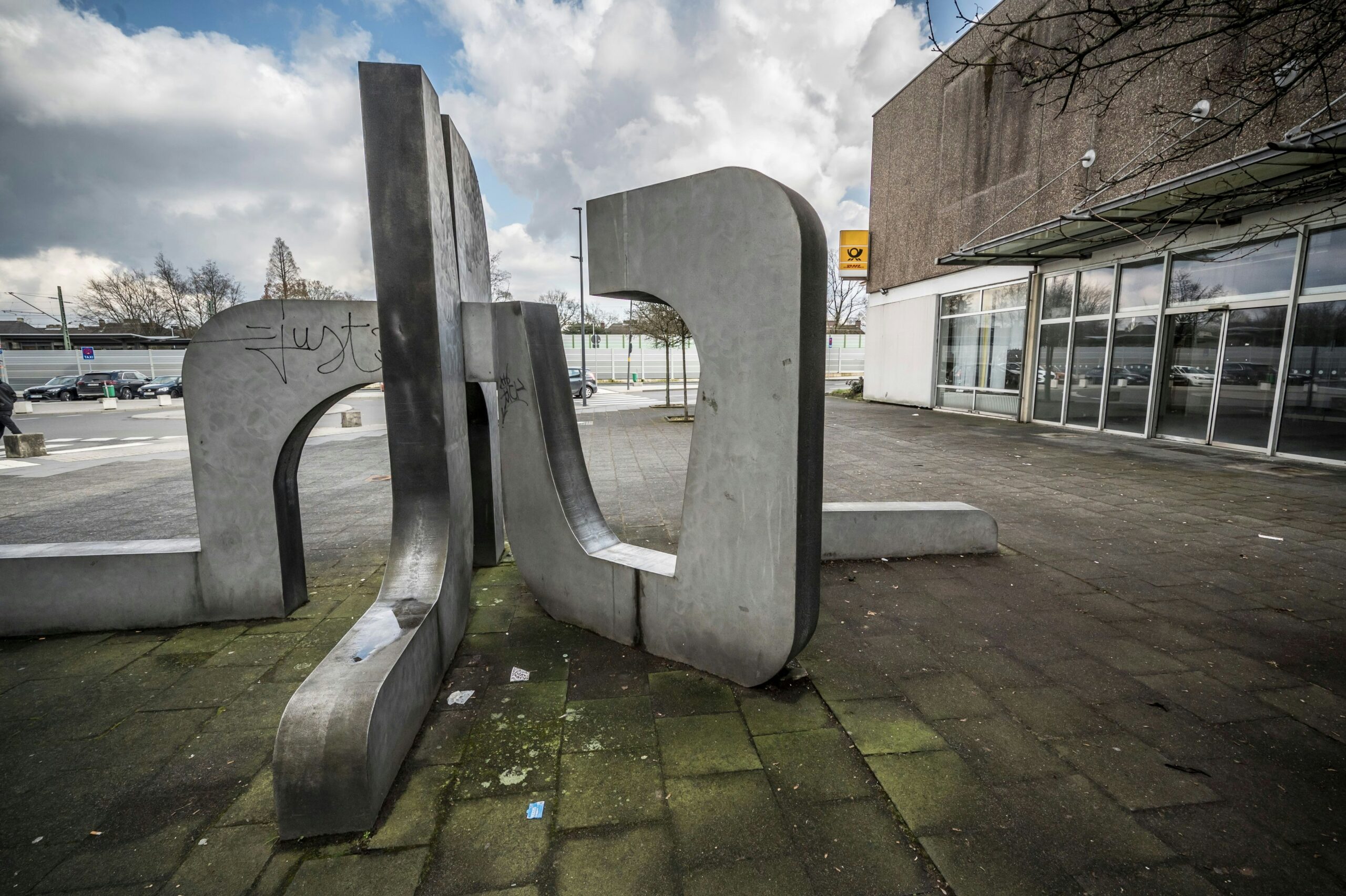 Fragen der Bezirksvertretung: Wann geht’s los auf dem Postgelände in Wiesdorf?