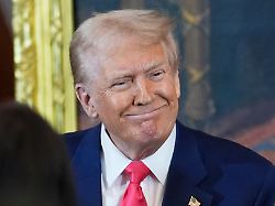 Kreml sieht das anders: Trump über Putin-Telefonat: US-Hilfen standen nicht zur Debatte