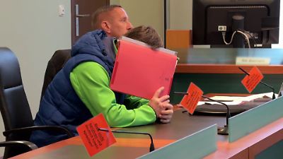 Aue: Siebenfacher Vater (44) spannte Sohn dessen Freundin (13) aus – Ehefrau: „Habe ihm verziehen”