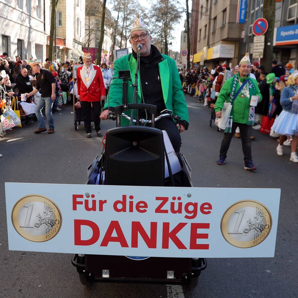 Karneval in Leverkusen – Session 2024/25: 73 Kilo Kleingeld für die Züge in Wiesdorf und Opladen