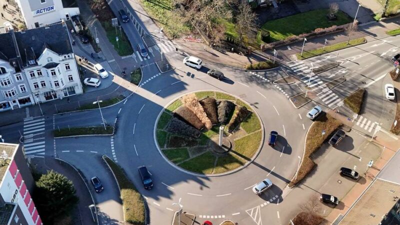 Nach tödlichem Unfall in Leverkusen: CDU fordert: Berliner Platz besser ausleuchten