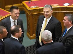 Berüchtigt wegen Korruption: US-Regierung hebt Sanktionen gegen Orbans Kabinettschef auf