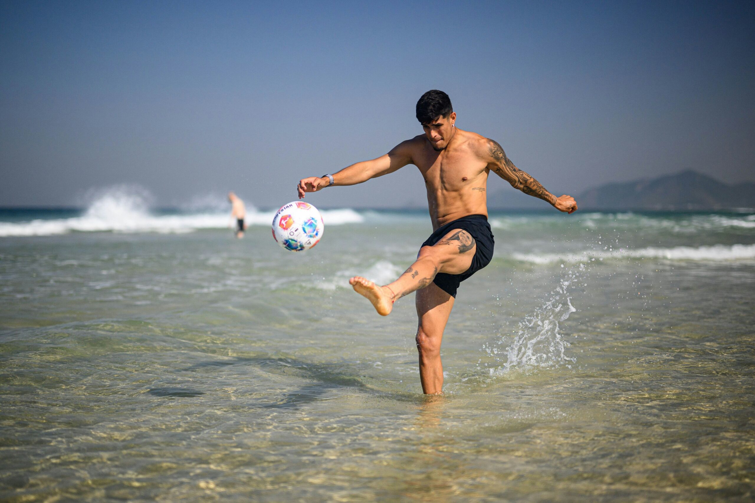 Bayer-Verteidiger bleibt: Hincapie: Mache mir über Gerüchte und Atlético keine Gedanken