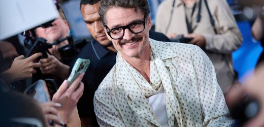 Gesunde Männlichkeit: Wie Pedro Pascal die Welt um den Finger wickelt