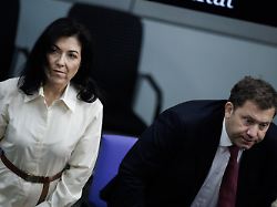 „Schlag ins Gesicht für viele“: Klingbeil schimpft über Reiches Renten-Vorstoß