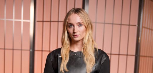 »Game of Thrones«-Star Sophie Turner findet romantische Szenen mit Kit Harington seltsam