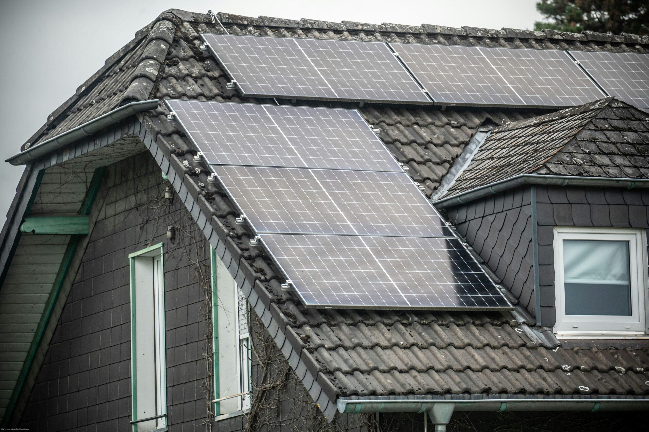 Langenfelder Firma: Leverkusener vermuten Betrug bei Solarfirma Voltling