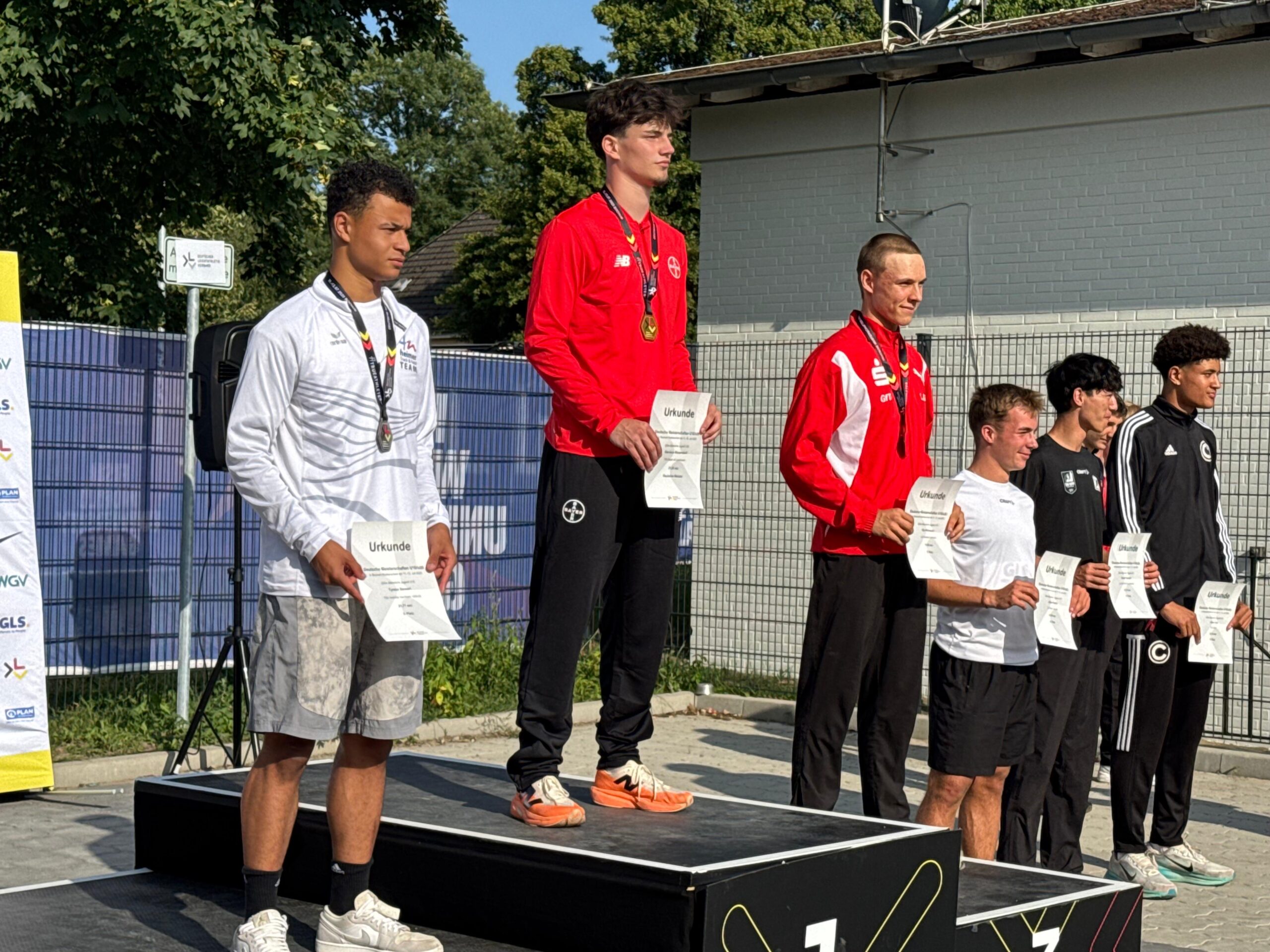 10 Medaillen bei der U18/U20 DM