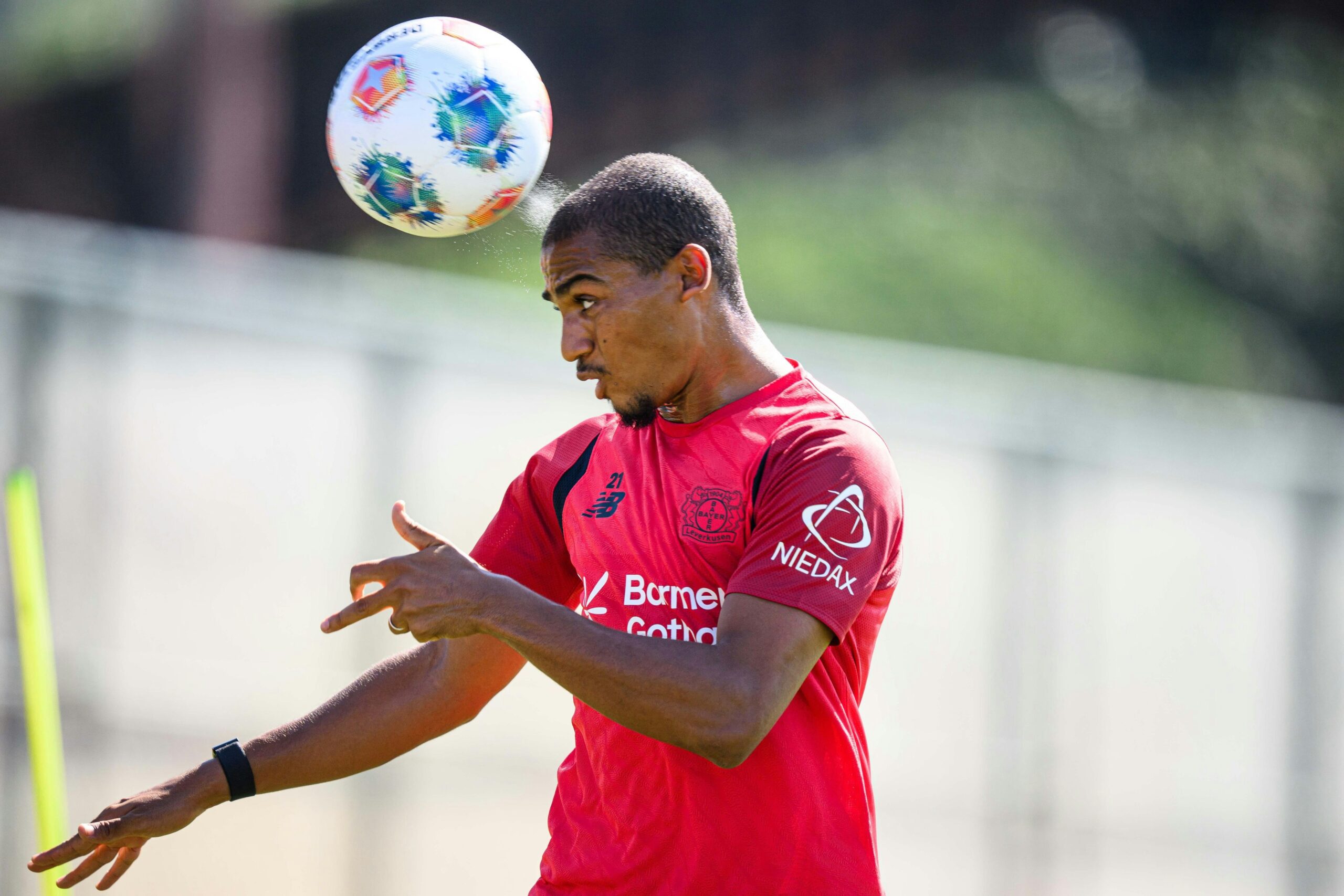 Abschiedsschmerz: Adli vermisst seine „Brüder“ bei Bayer 04