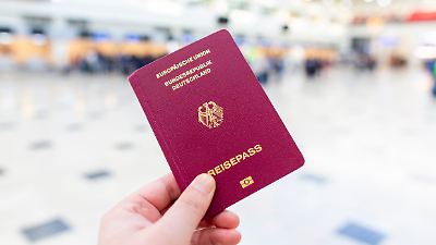 Einreise Türkei, Spanien und Co: Wie lange müssen Personalausweis und Reisepass noch gültig sein?
