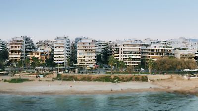 Athen: Todesrätsel um Mädchen am Strand von Palaio Faliro – Ermittler verfolgen erste Spur