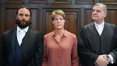 Christina Block weint im Zeugenstand: „Ich bin ihre Mutter, ich liebe sie!”