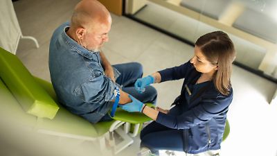 Sorge vor Gift: Belgier lassen sich auf Ewigkeitschemikalien PFAS im Blut testen