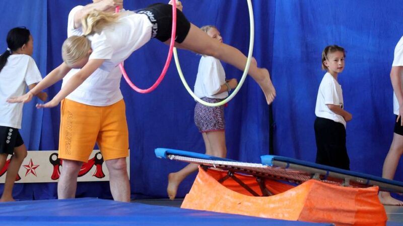 Ferienprogramm der Leverkusener Jugendkunstgruppen: Manege frei für junge Zirkus-Talente