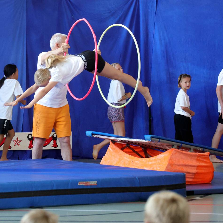 Ferienprogramm der Leverkusener Jugendkunstgruppen: Manege frei für junge Zirkus-Talente