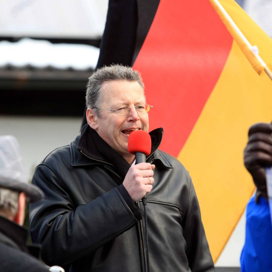 Wahlausschuss in Düsseldorf hat entschieden: Leverkusener Rechtsextremist von OB-Wahl ausgeschlossen