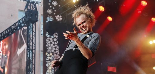 Luftgitarren-WM in Finnland: Aapo »The Angus« Rautio gewinnt