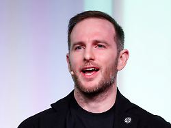 Gebbia als neuer Mini-Musk?: Trump ernennt Airbnb-Gründer zu Design-Chef