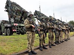 Falls der Frieden wirklich kommt: Müssen 450.000 europäische Soldaten in die Ukraine – oder gar keine?