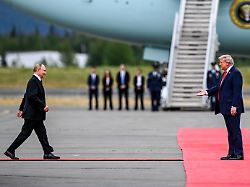 Planung? Ab in den Papierkorb: Das waren die seltsamen Momente des Alaska-Gipfels