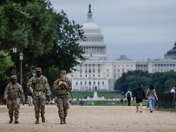 „Autoritäre Machtaneignung“: Trump droht Chicago und New York mit der Nationalgarde