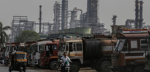 Ukraine-Krieg: Indien will trotz Donald Trumps Ultimatum offenbar weiterhin Öl aus Russland kaufen