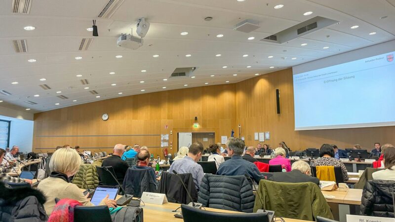 Haushaltskrise: Rat in Leverkusen spart vor allem bei den Kleinen