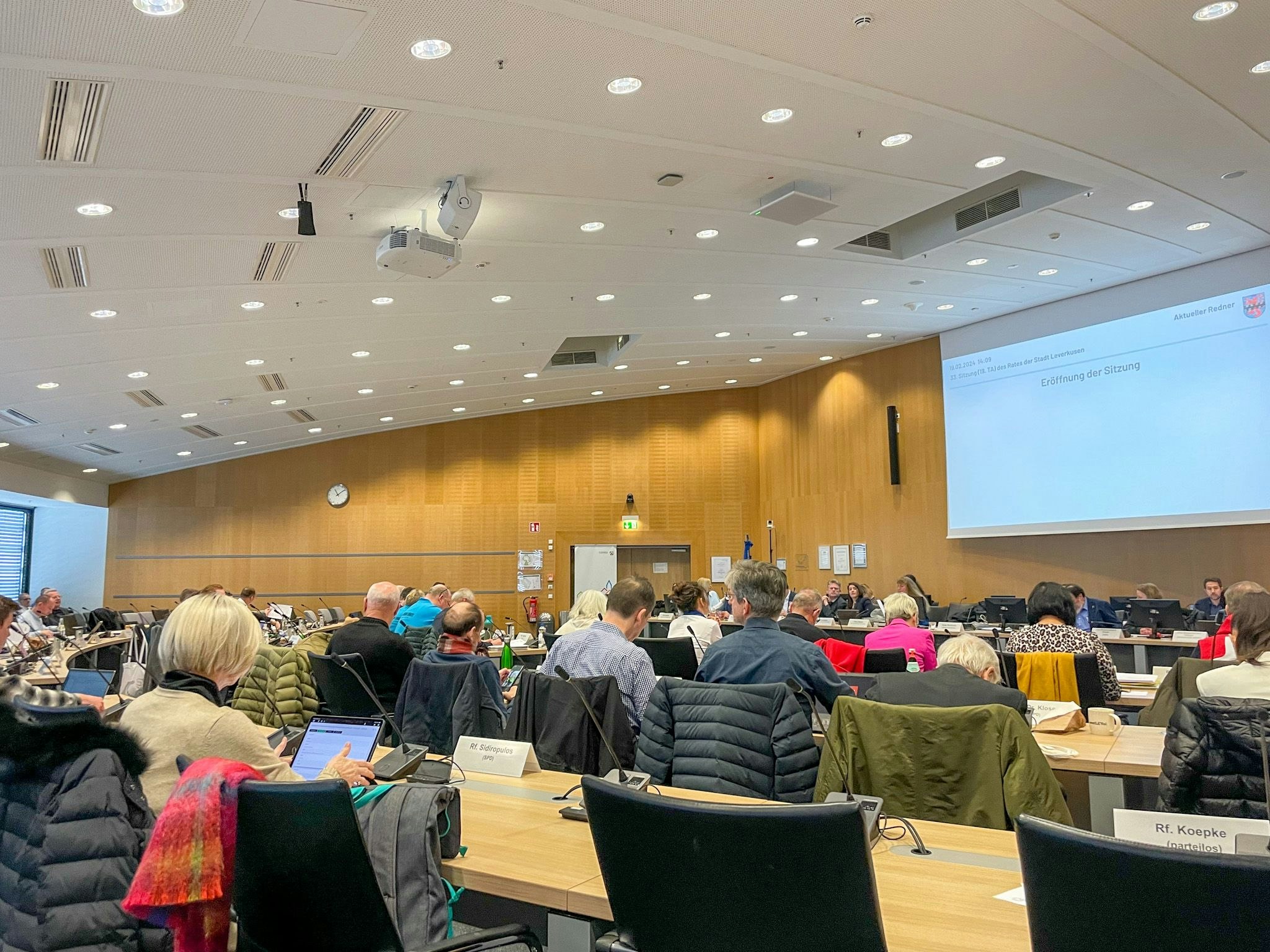 Haushaltskrise: Rat in Leverkusen spart vor allem bei den Kleinen