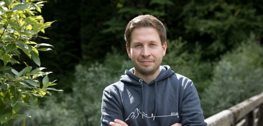 Kevin Kühnert hat einen »Crush auf Österreich« und wandert 1000 Kilometer allein
