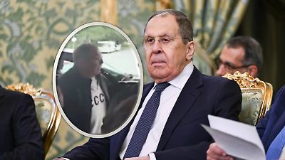 Trump-Putin-Treffen in Alaska: Mit diesem Pulli sorgt Russlands Außenminister Lawrow für Sprengstoff