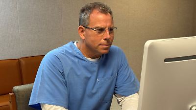 Menendez-Brüder: Bewährung abgelehnt! Erik Menendez bleibt im Knast