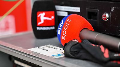 Bundesliga-Konferenz am Samstag: Sky oder DAZN – Wer zeigt heute alle Spiele LIVE in TV & Stream?