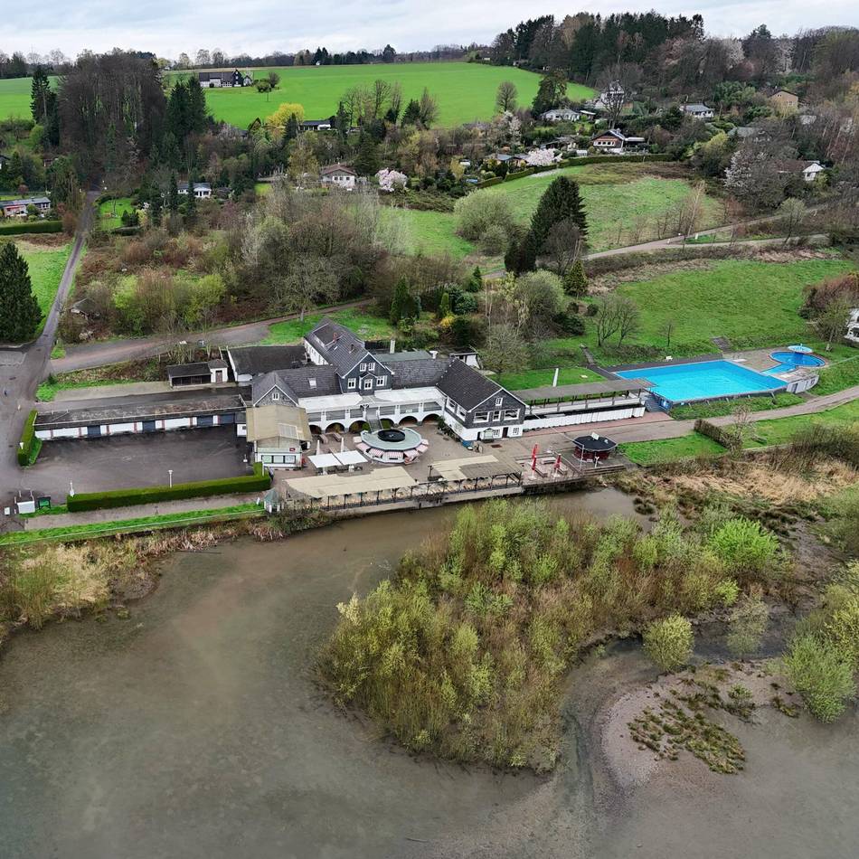 Mäharbeiten an der Stadtgrenze Leichlingen/Leverkusen: Wanderwege an Diepentalsperre unter der Woche dicht