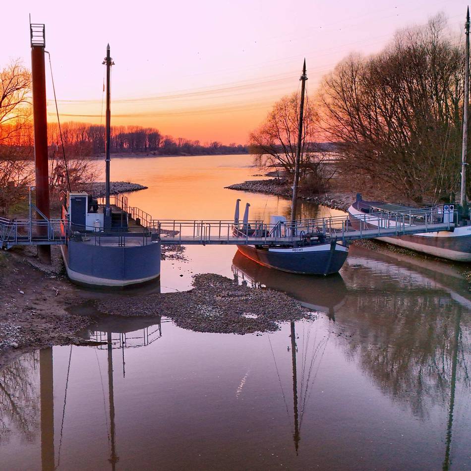 Flutsanierung in Leverkusen läuft noch: Endlich wieder ein Fest auf der Wupperschiffsbrücke