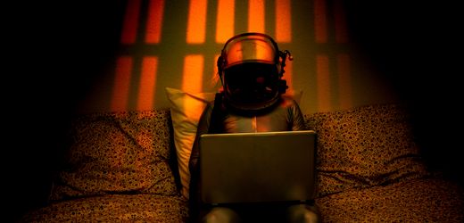 Japan: Angeblicher Astronaut ertrickst sich mehrere Tausend Euro